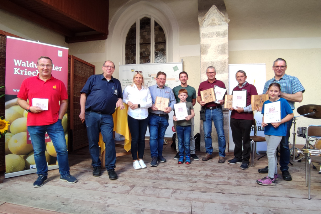 Kriecherltag in Schönbach